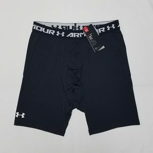 Under Armour Boy's Fitted Mid Shorts X-Large Black