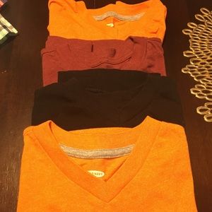 Old navy size 5T T-shirts