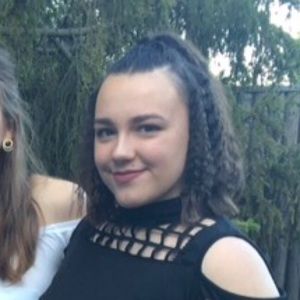 Meet your Posher, Ella
