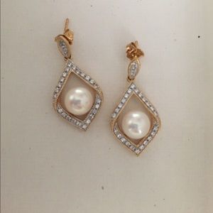 1/5 ct. t.w. diamonds & 14K gold earrings