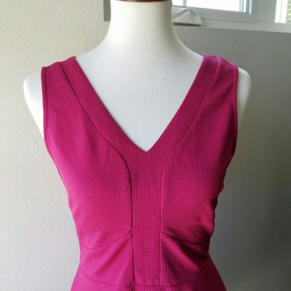 Womens dress - Picture 2 of 4