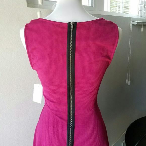 Womens dress - Picture 4 of 4