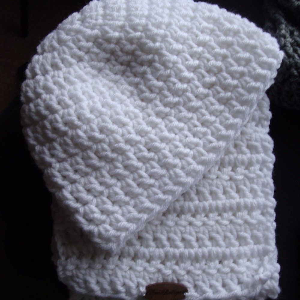 2pc. set Moniz Designz Orginalz Child Hat & Scarf