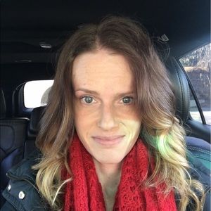 Meet your Posher, Mae