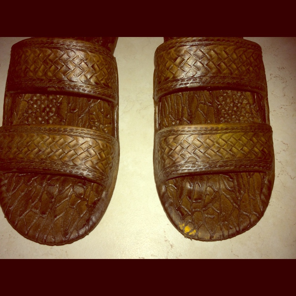 Pali sandals