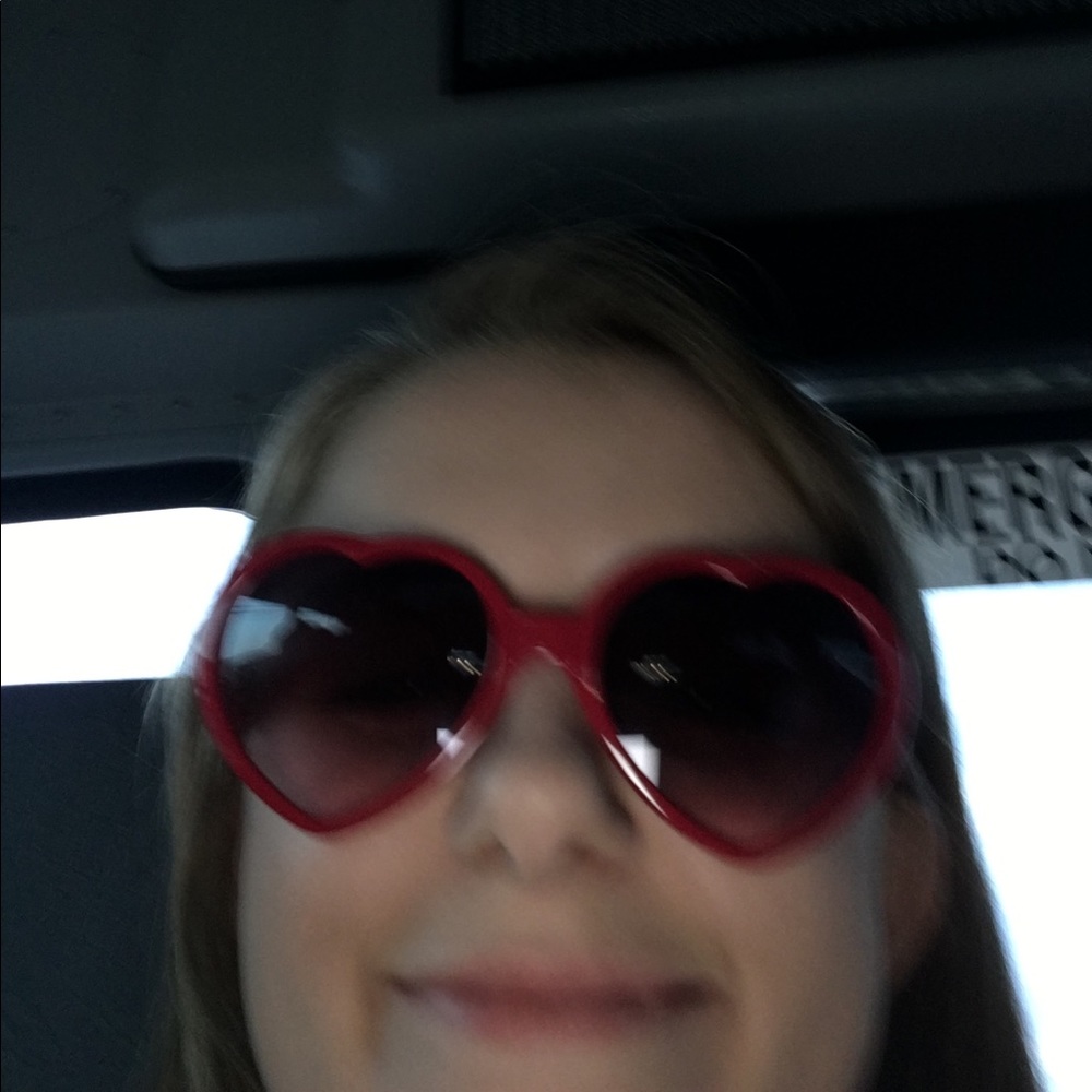 Meet your Posher, Julia