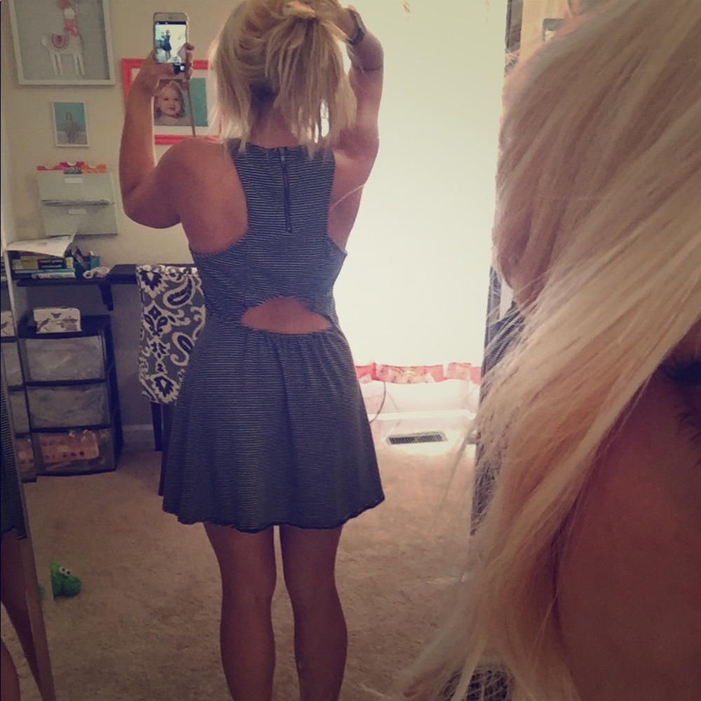 American Eagle Black/white striped cut out dress L