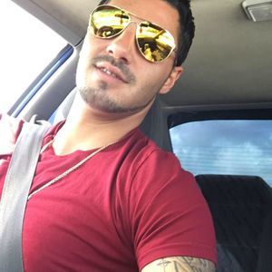 Meet your Posher, Kenneth