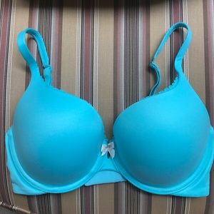 Victoria Secret body perfect shape bra 32DD