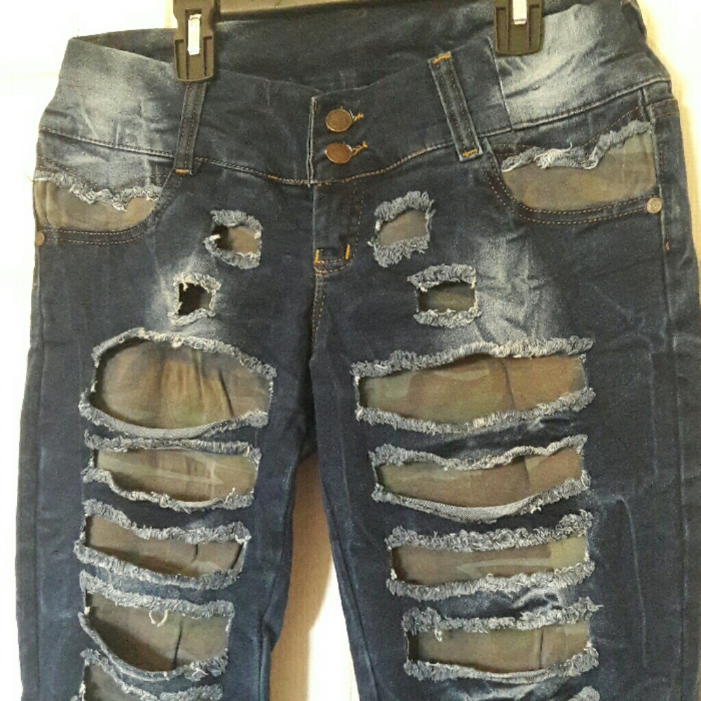 Skinny Ripped Jean's - Picture 3 of 6