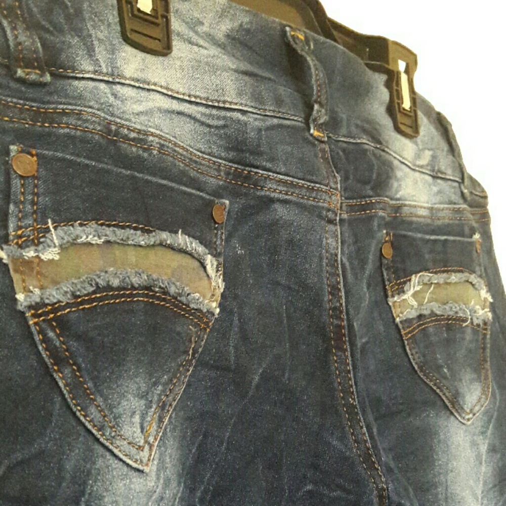 Skinny Ripped Jean's - Picture 5 of 6