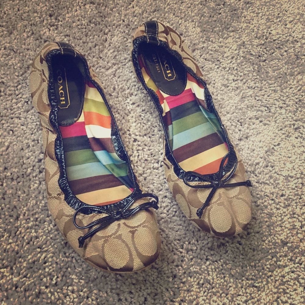 Coach flats