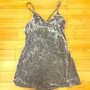 Trendy 90s Crushed Velvet Mini Dress!