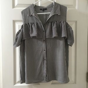 NWOT Cold Shoulder Striped top