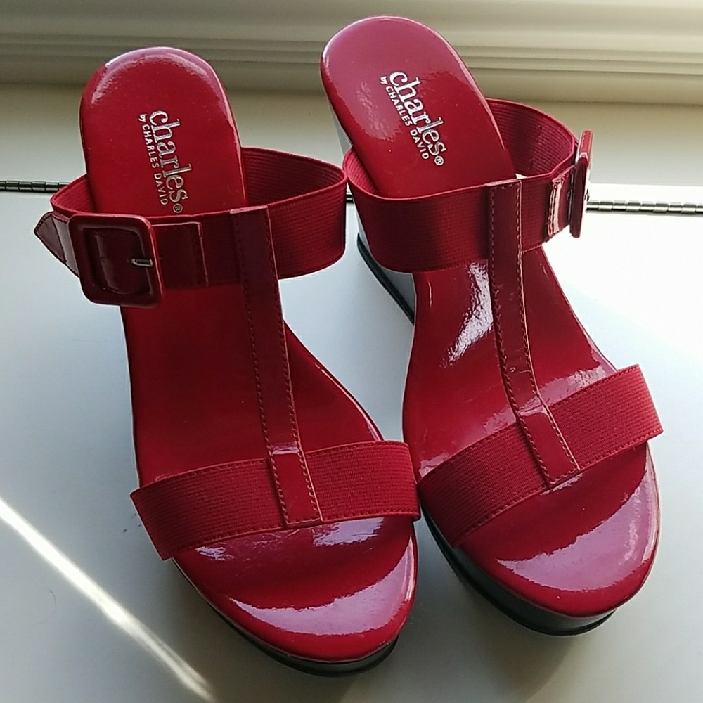 Hot Red Wedges
