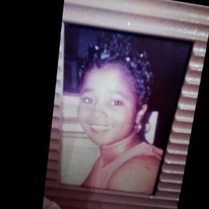 Meet your Posher, Cynthia