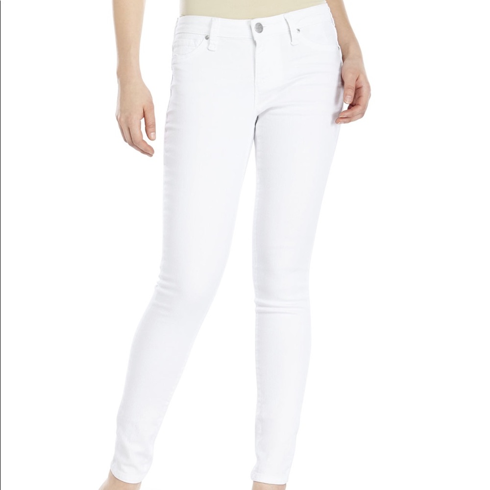 JESSICA SIMPSON KISS ME SUPER SKINNY JEANS⭐️