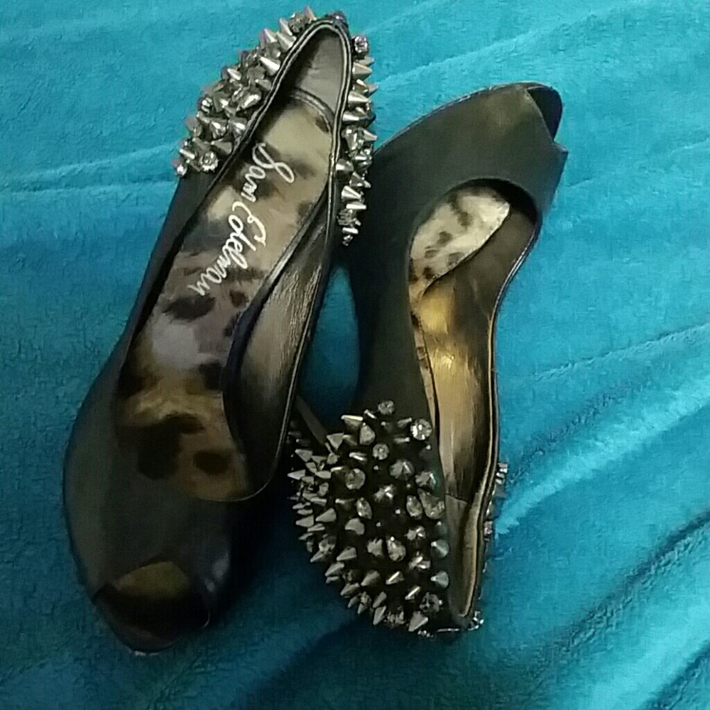 Sam Edelman stud shoes...SOLD!!!