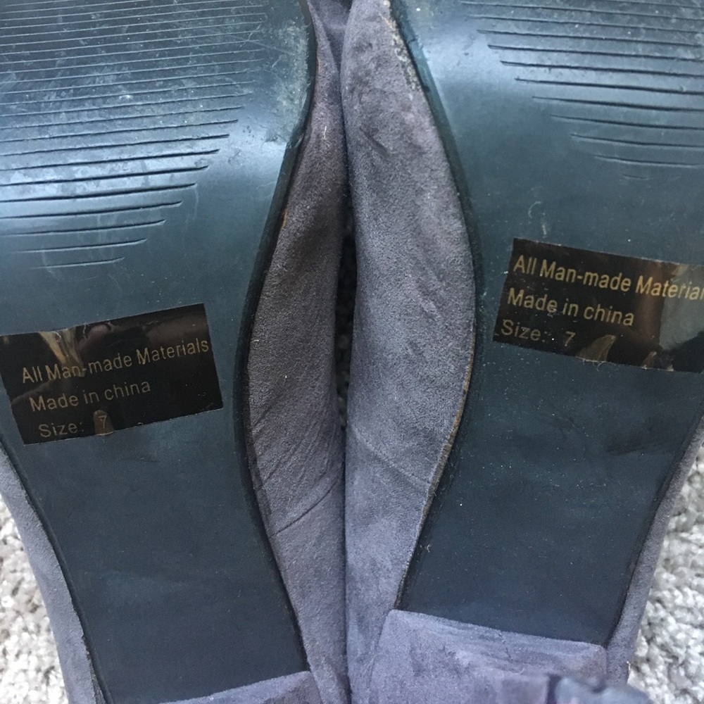 Gray heels - Picture 2 of 2