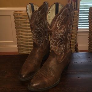 Women's Ariat Heritage Western R-Toe Boots