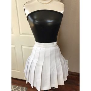 American Apparel Pleated Tennis Skirt