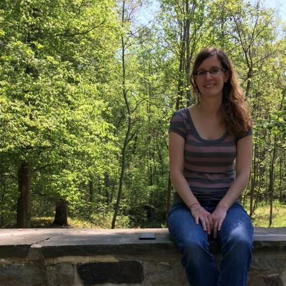 Lindsay U. - Picture 2 of 2