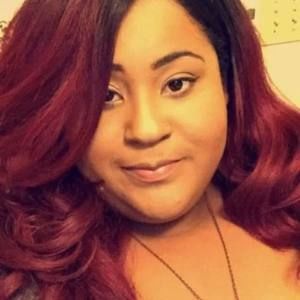 Meet your Posher, Adrienne