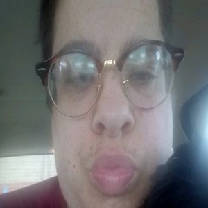 Meet your Posher, Brenda