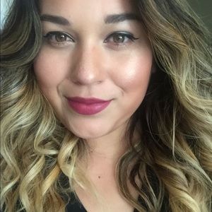 Meet your Posher, Aileen