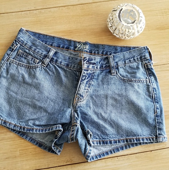 Old Navy Pants - Womens shorts