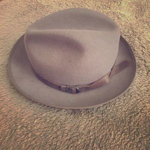 Goorin Bros brown fedora