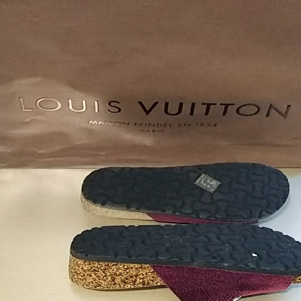 Slides - Picture 3 of 3