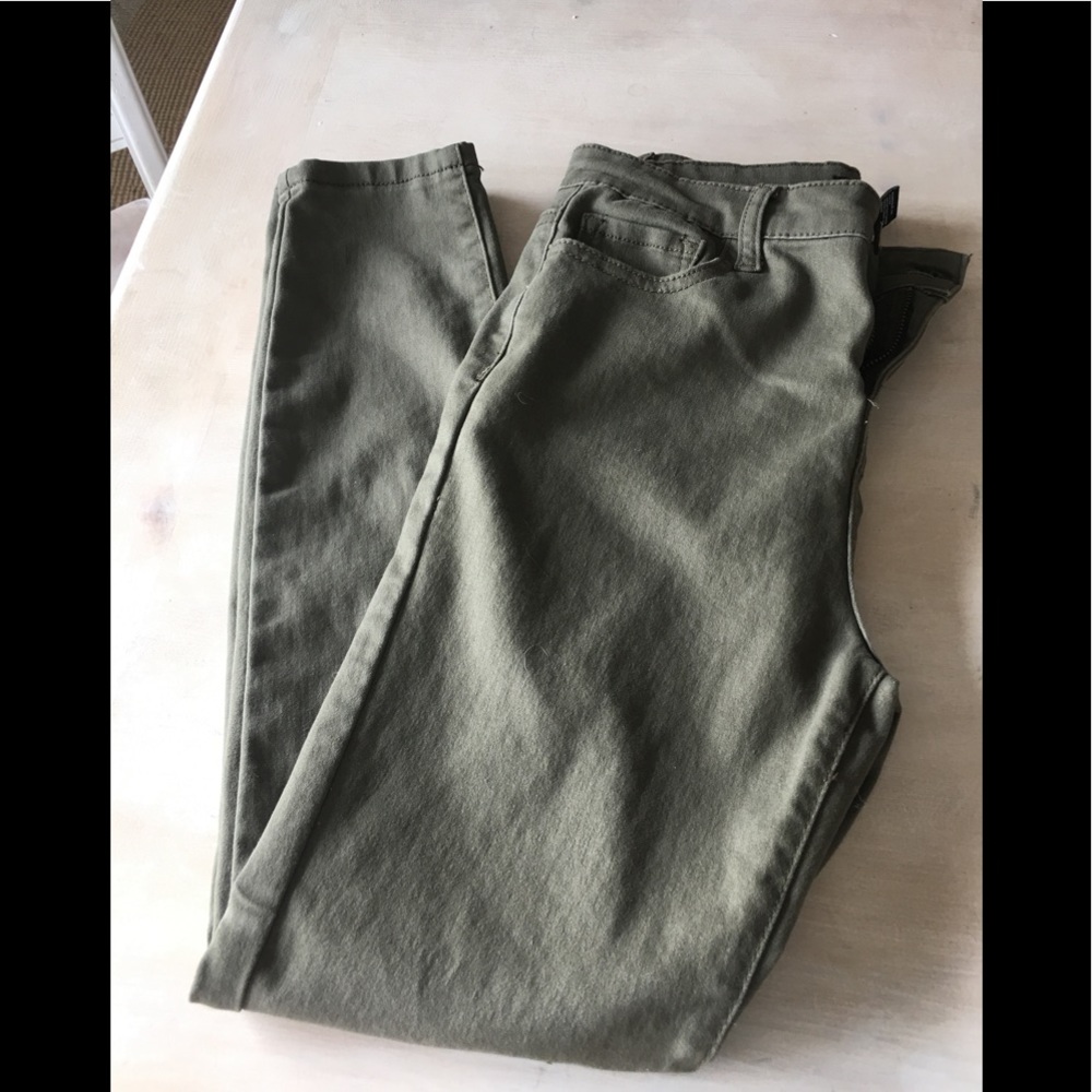 Forever 21 high waist jean-washed but never worn