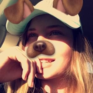 Meet your Posher, Makayla