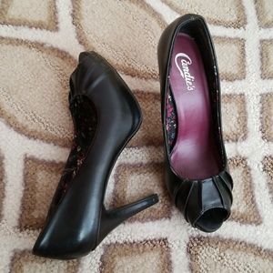 Candie's Black Open-Toed Heels