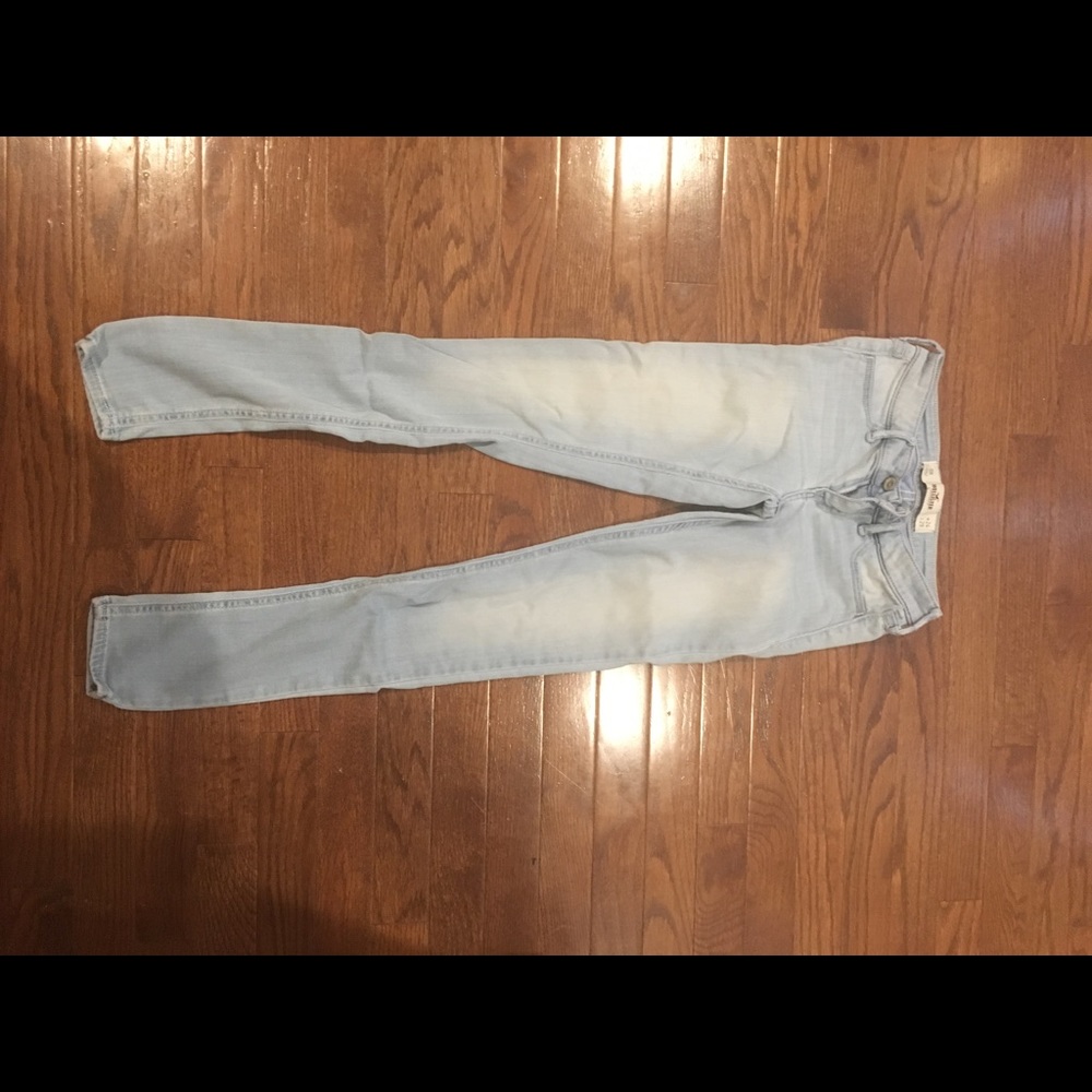 light wash jeans