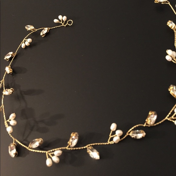 Freshwater pearl Bridal hair vine - Picture 3 of 7