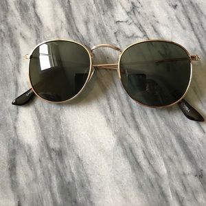 Ray ban inspired sunnies