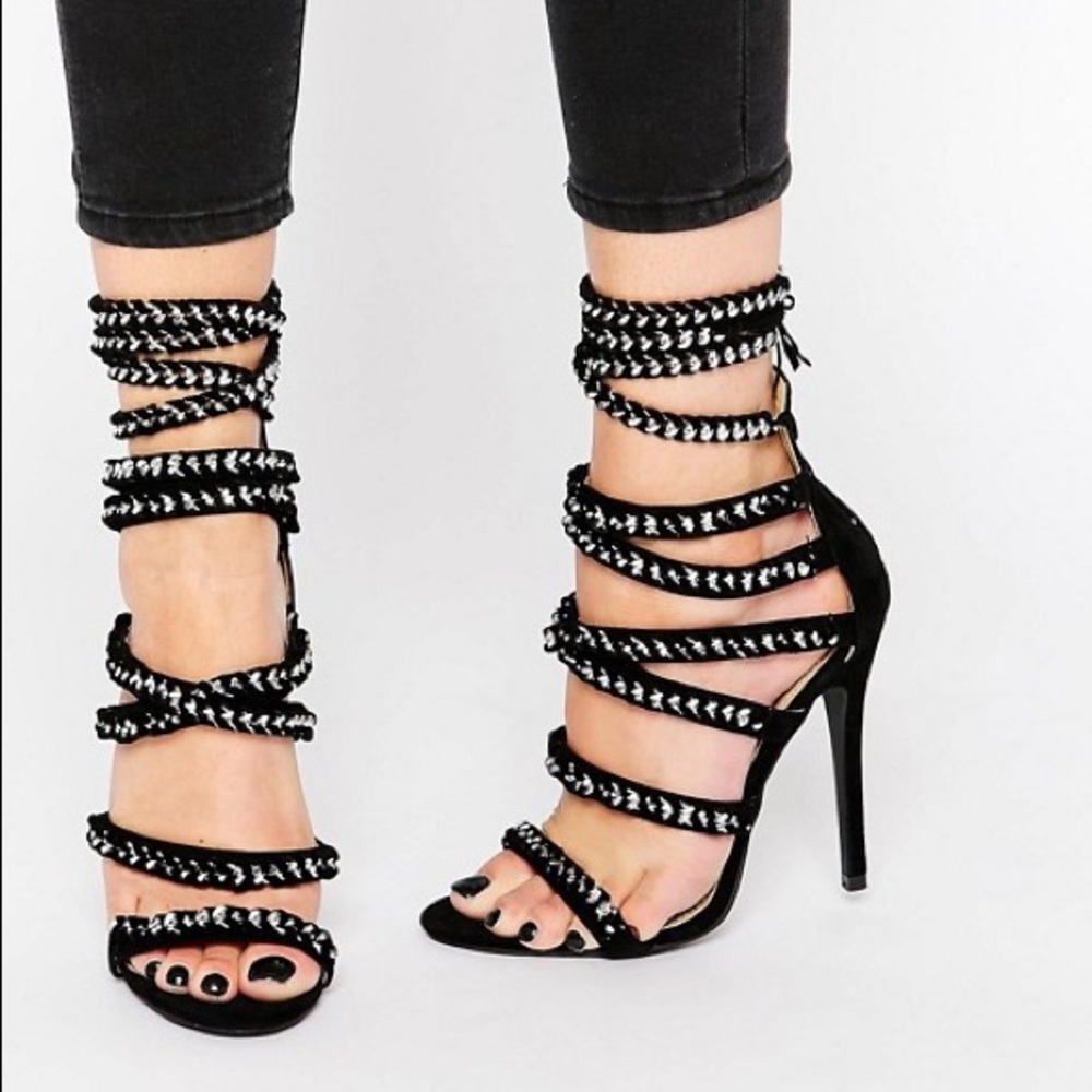 🆕Public Desire black wrap tie heels(chain straps)