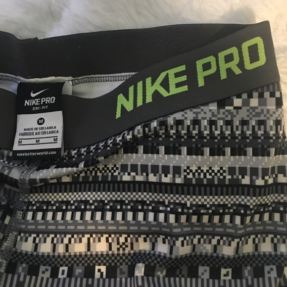 Brand new Tribal Nike Dri-Fit Pro - Picture 2 of 3