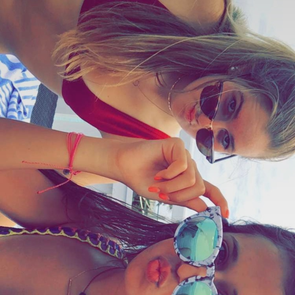 Meet your Posher, Charlotte