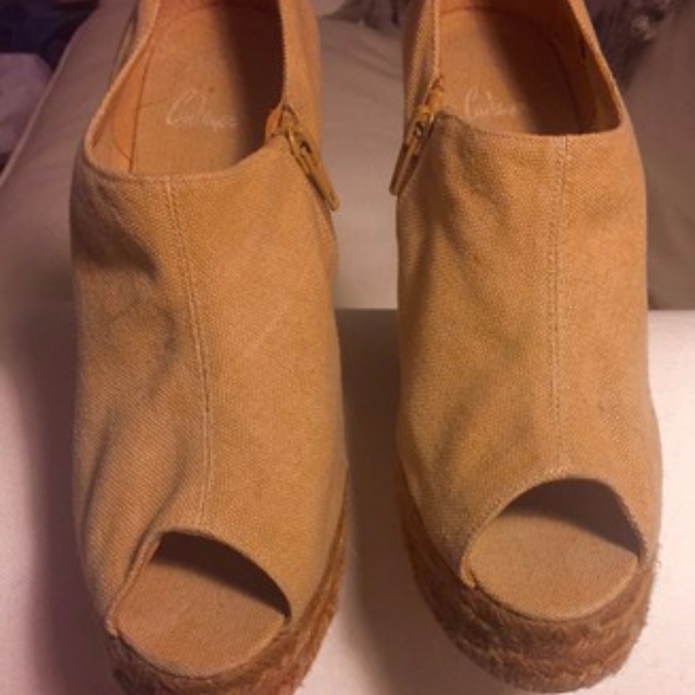Castañer Canvas Espadrilles Tan Wedges