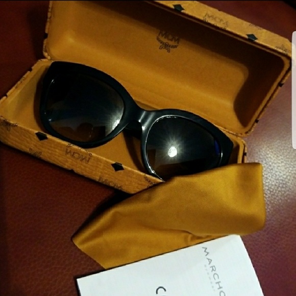 Authentic! MCM Sunglasses! - Picture 4 of 4