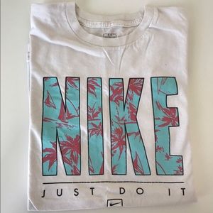 Nike graphic T shirt