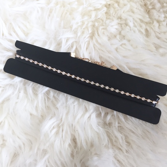 Black Rhinestone Sparkly Choker Necklace! - Picture 2 of 3