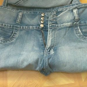 Colombian Butt lifting jeans