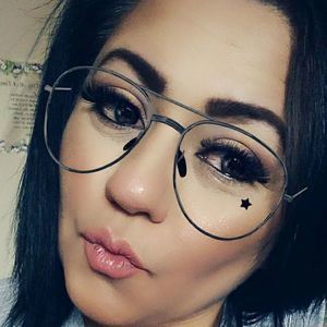 Meet your Posher, Suzy