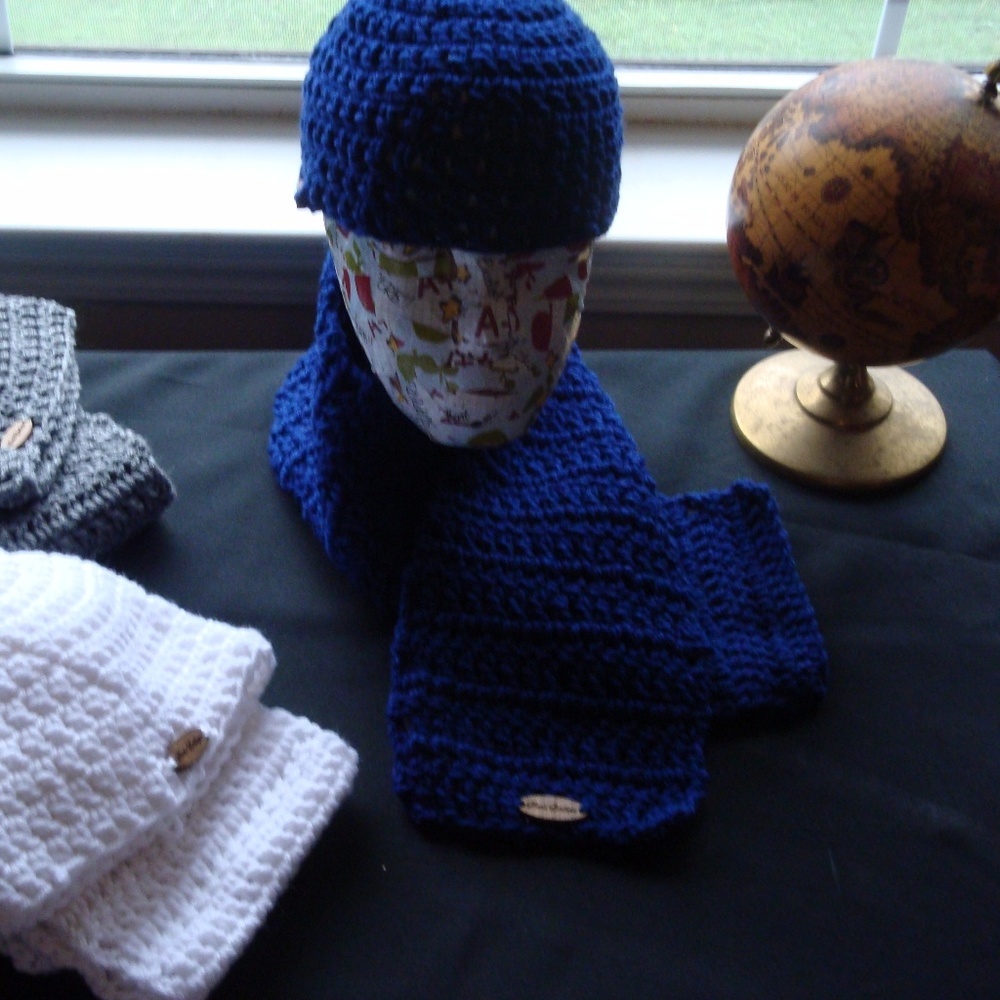 2pc. set Moniz Designz Originalz Hat & Scarf