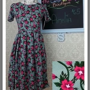 Lularoe Amelia Small