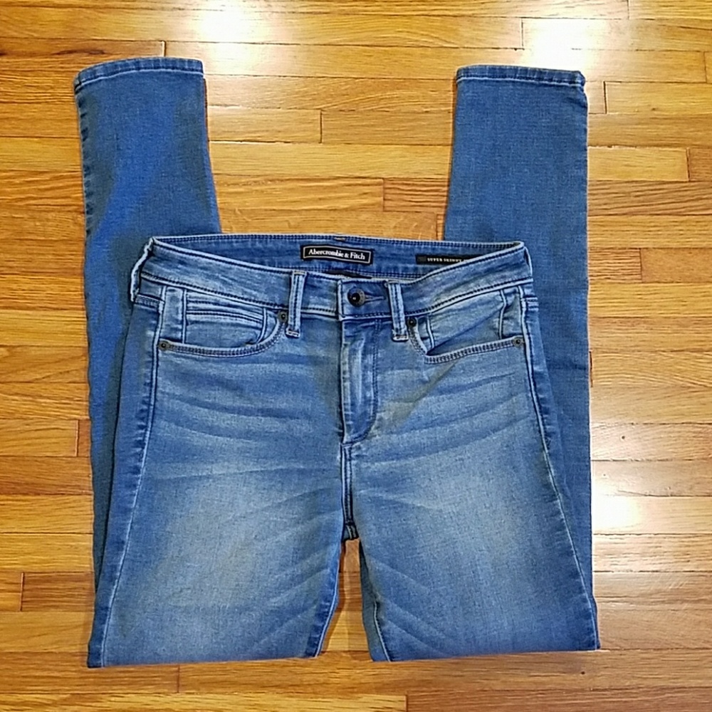 Abercrombie & Fitch jeans